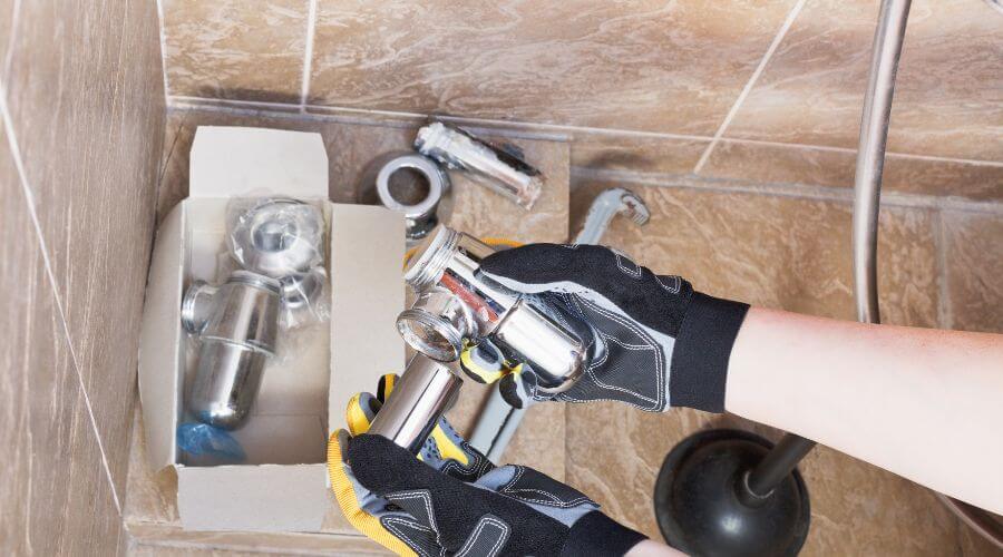 Professional gutter cleaning in Bedford, NY